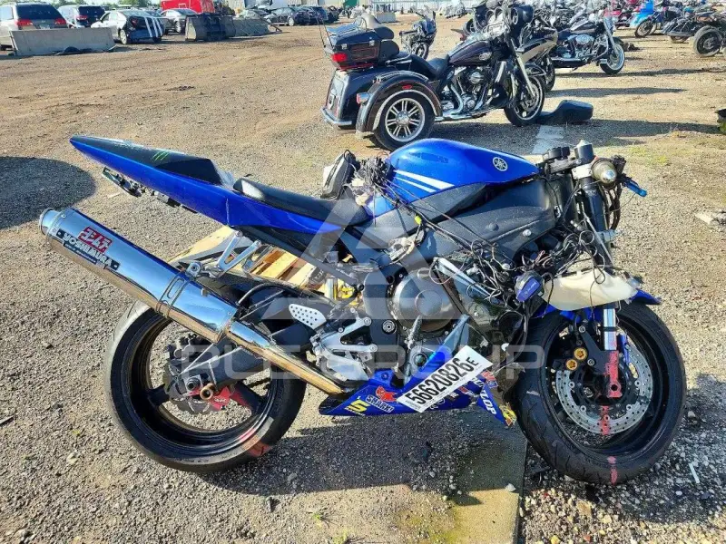 2003 Yamaha YZF1000 фото