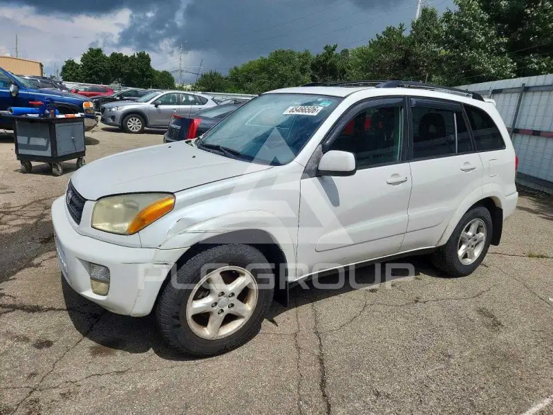 2003 Toyota RAV4 photo