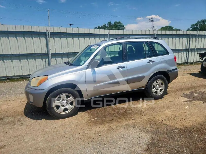 2003 Toyota RAV4 photo