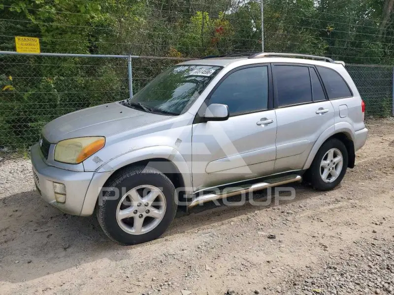 2003 Toyota RAV4 photo