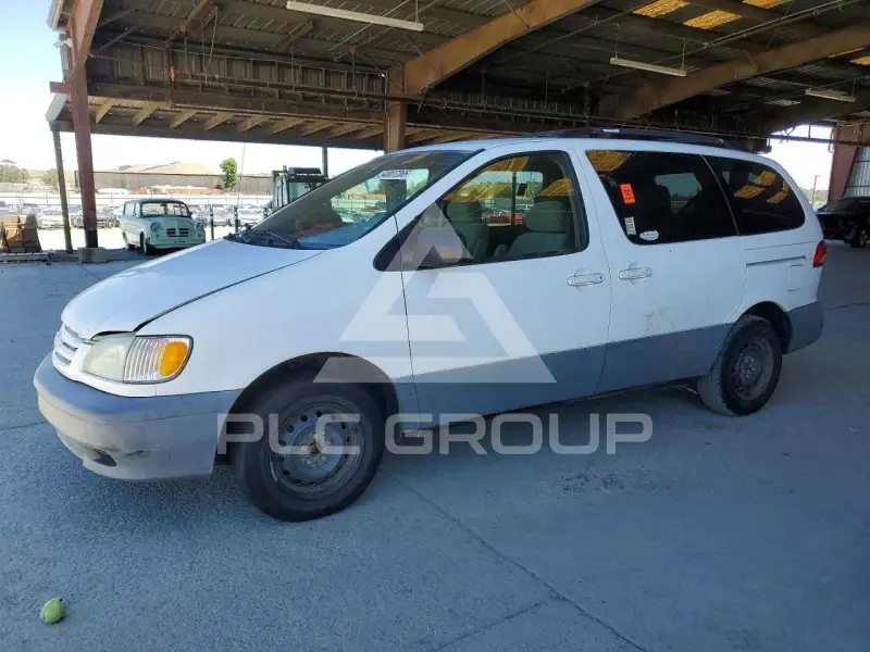 2003 Toyota SIENNA фото