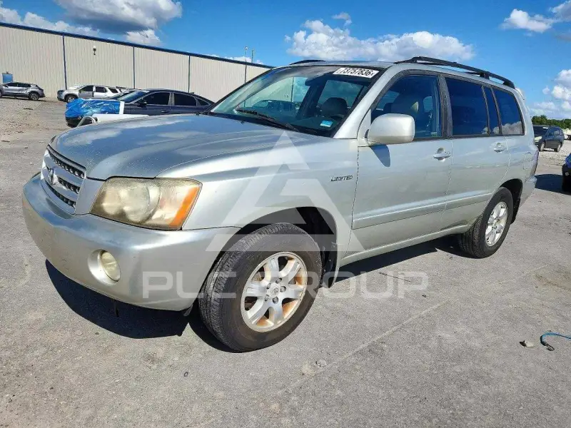 2003 Toyota Highlander photo