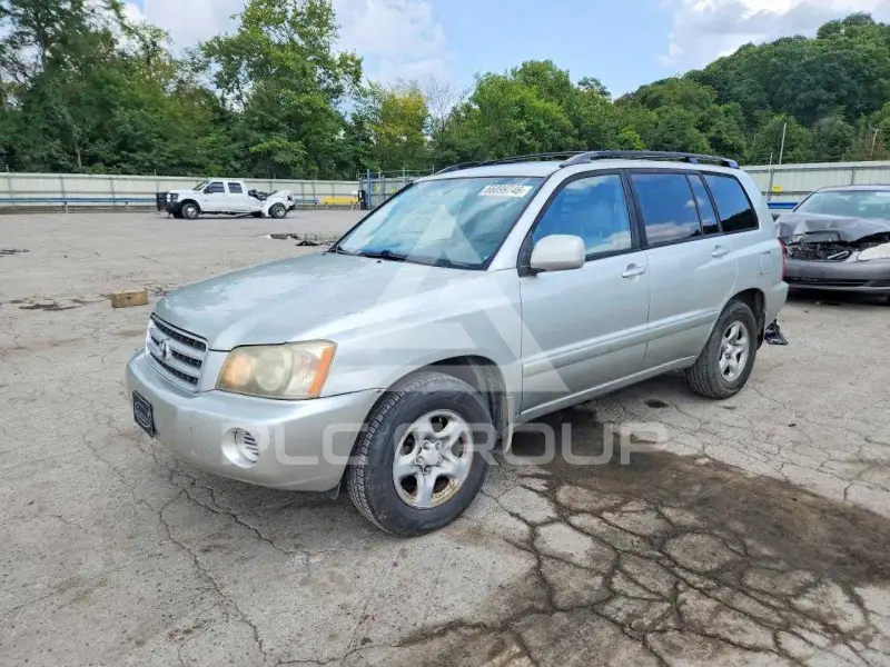 2003 Toyota Highlander фото