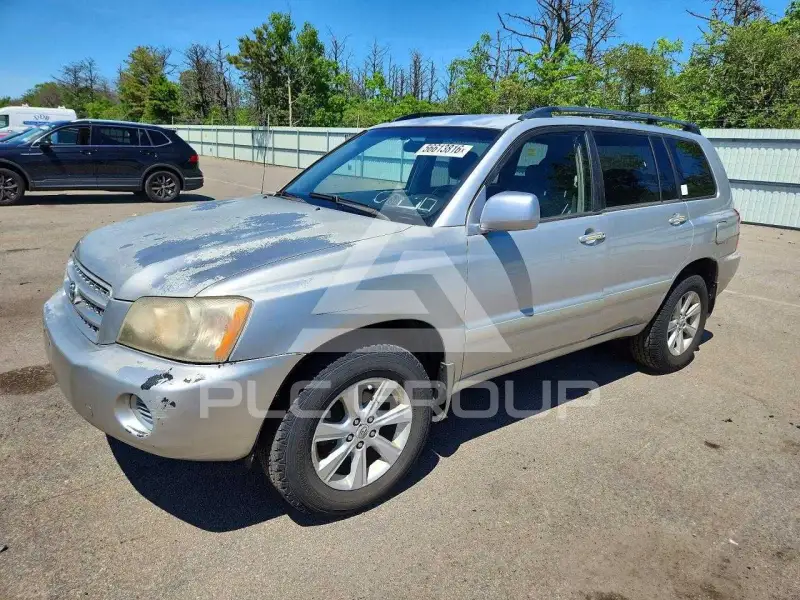 2003 Toyota Highlander photo