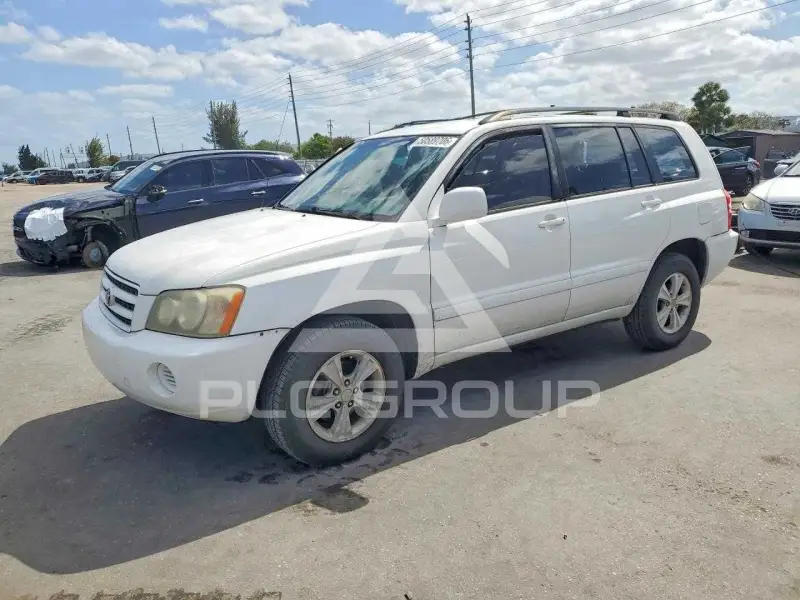 2003 Toyota Highlander фото