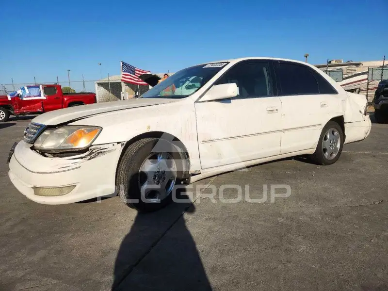 2003 Toyota AVALON photo