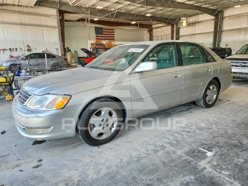 2003 Toyota AVALON photo