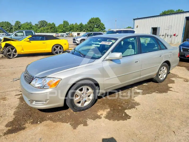 2003 Toyota AVALON photo