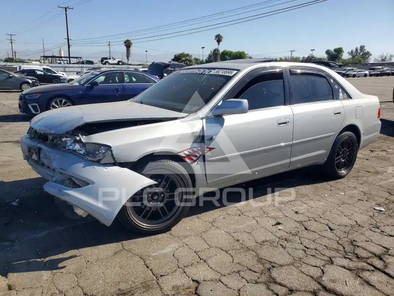 2003 Toyota AVALON photo
