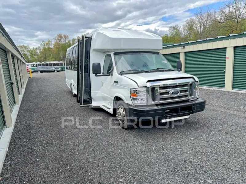 2003 Ford ECONOLINE фото
