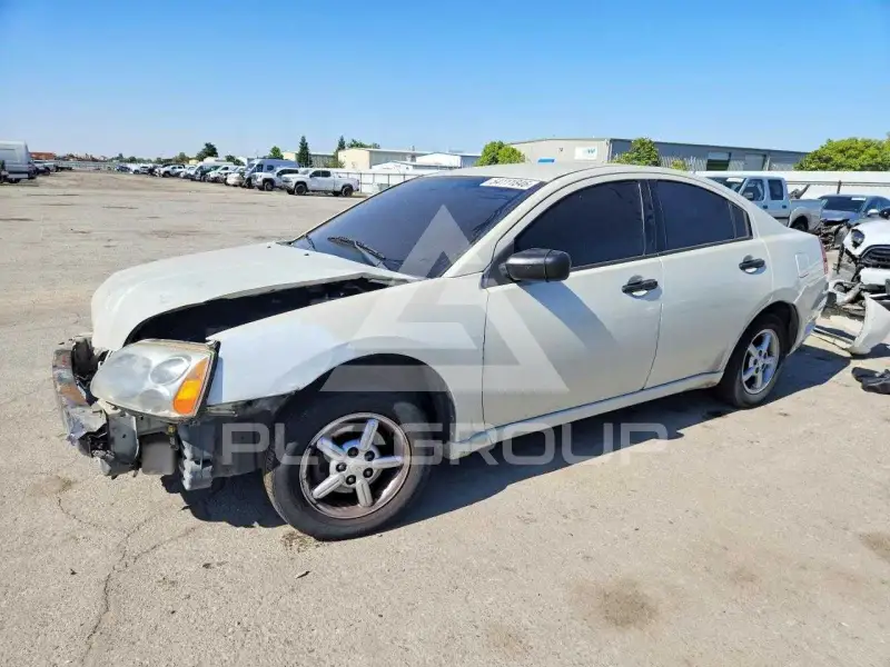 2004 Mitsubishi GALANT photo