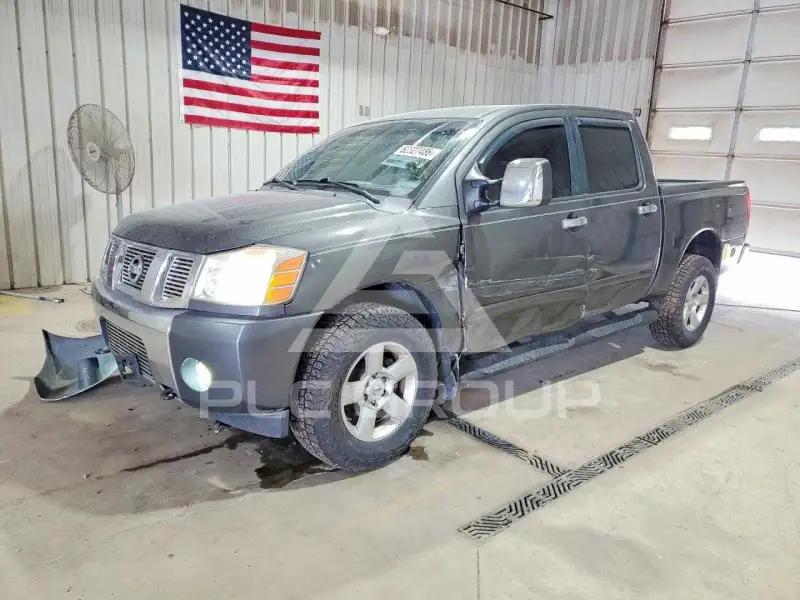 2004 Nissan TITAN фото