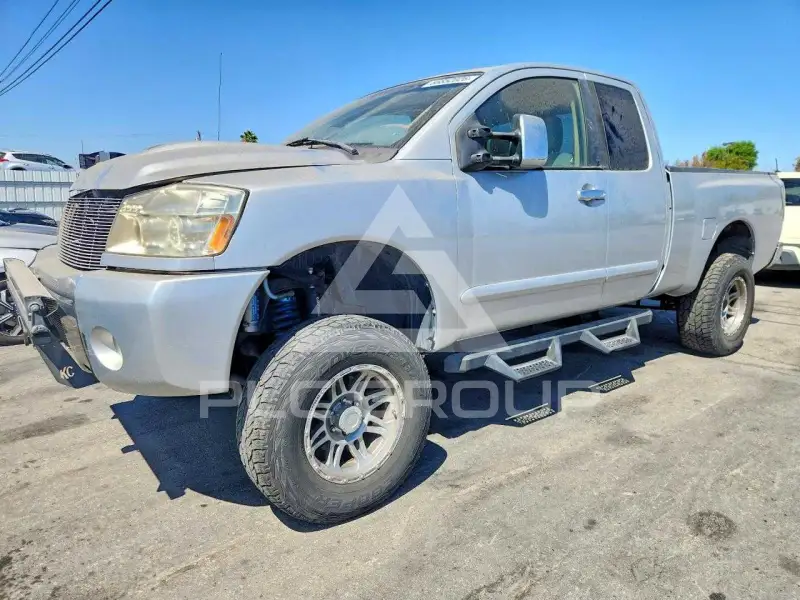 2004 Nissan TITAN фото