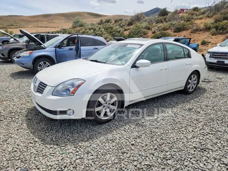 2004 Nissan MAXIMA photo