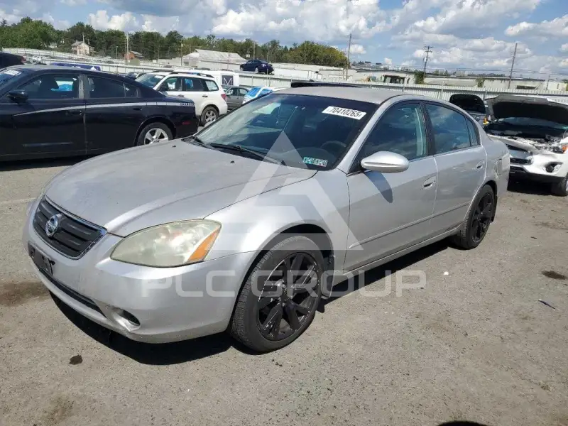 2004 Nissan ALTIMA photo