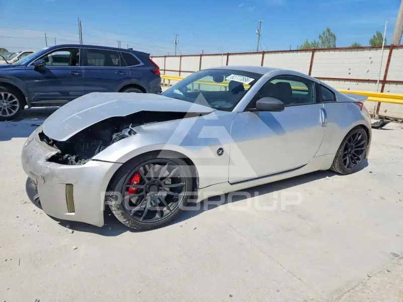 2004 Nissan 350Z фото