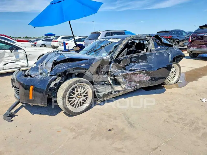 2004 Nissan 350Z photo