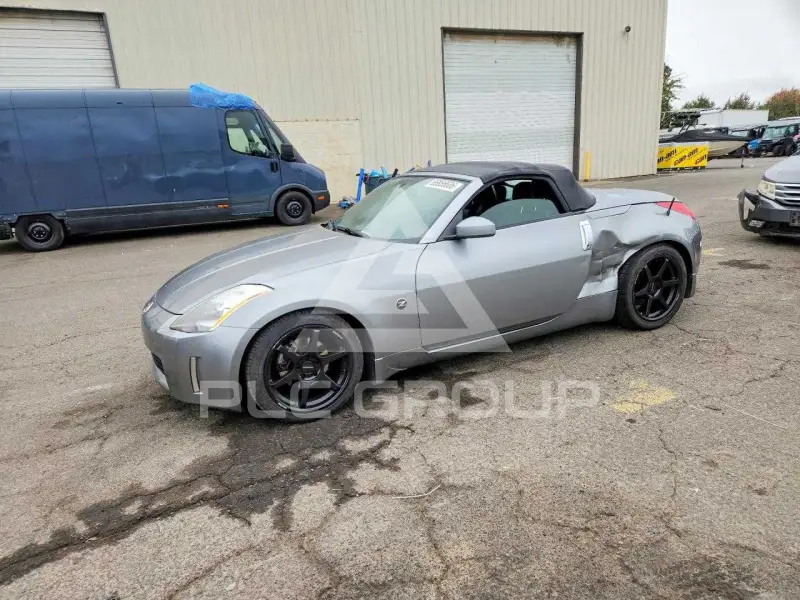 2004 Nissan 350Z photo