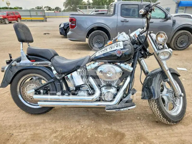 2004 Harley-Davidson FL photo