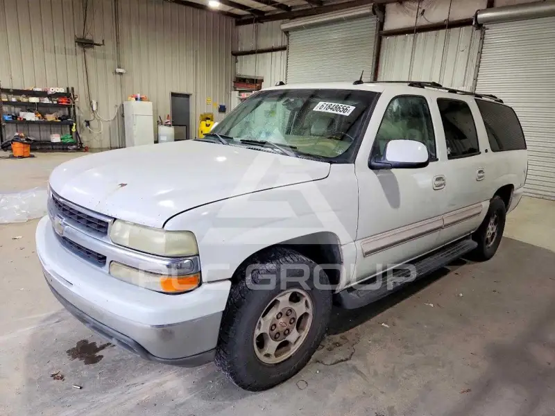 2004 Chevrolet Suburan photo
