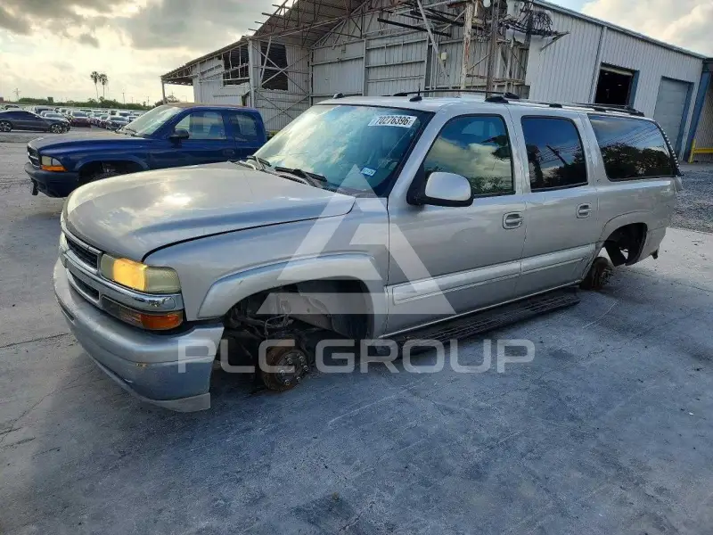 2004 Chevrolet Suburan photo