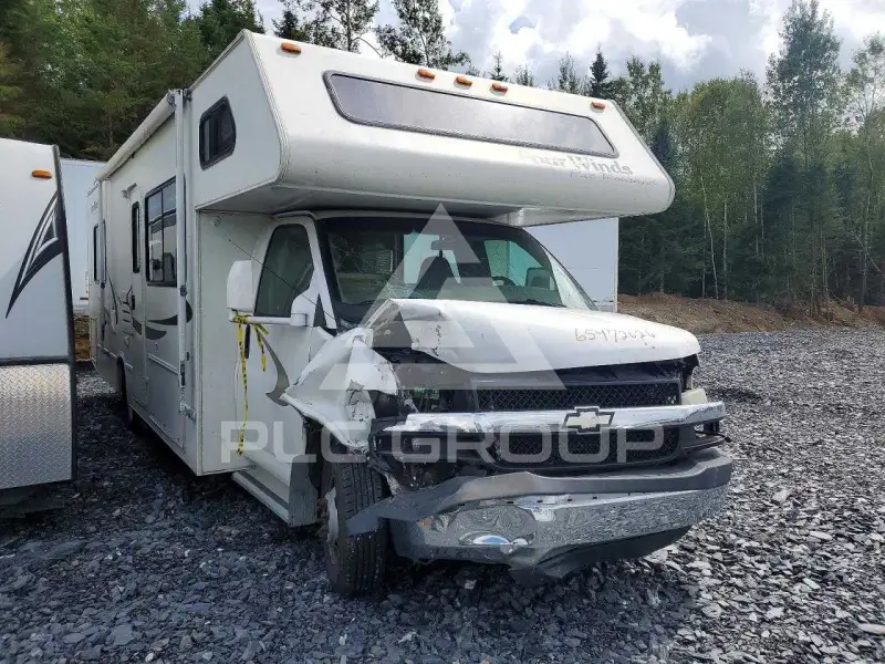 2004 Chevrolet Express photo