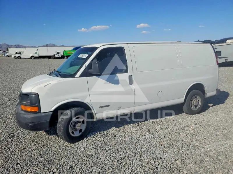 2004 Chevrolet Express photo