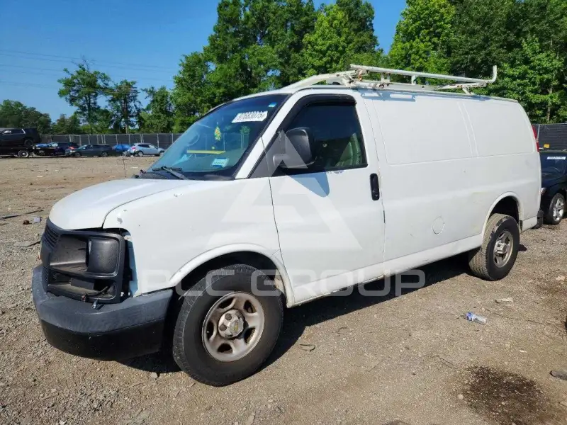 2004 Chevrolet Express photo