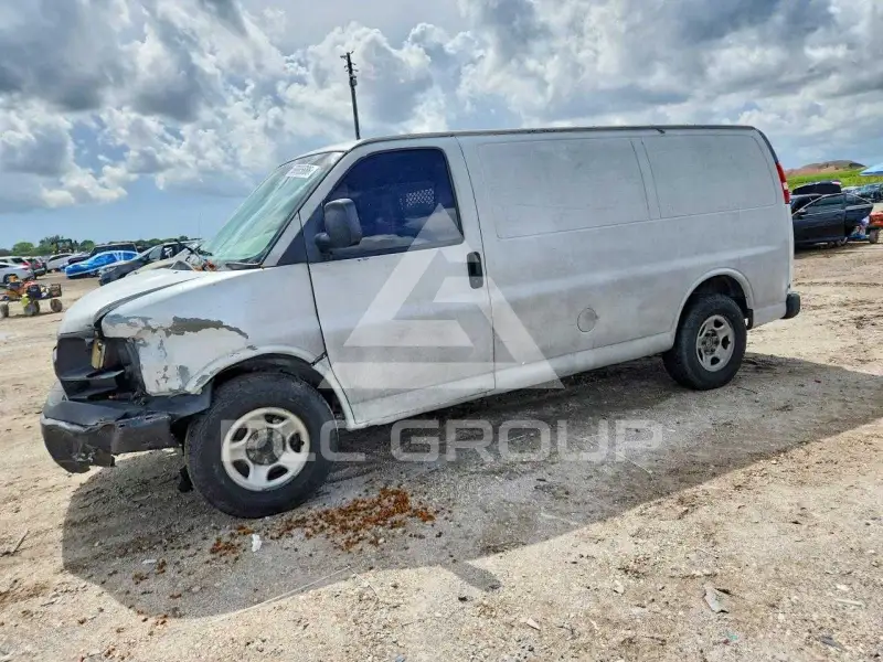 2004 Chevrolet Express фото