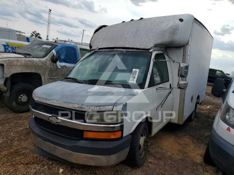 2004 Chevrolet Express photo