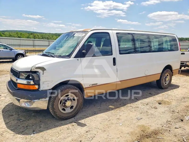 2004 Chevrolet Express фото