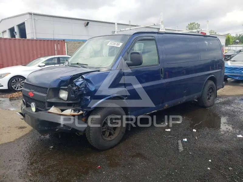 2004 Chevrolet Express photo