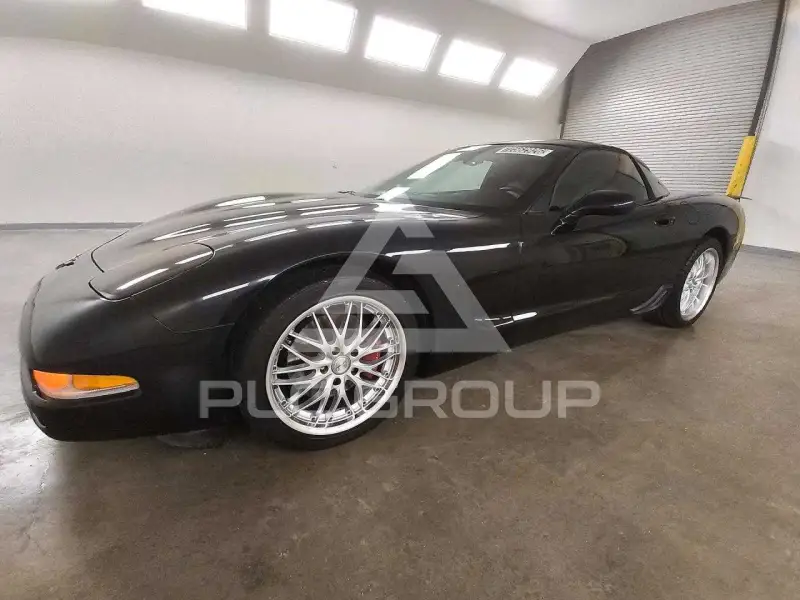 2004 Chevrolet Corvette photo