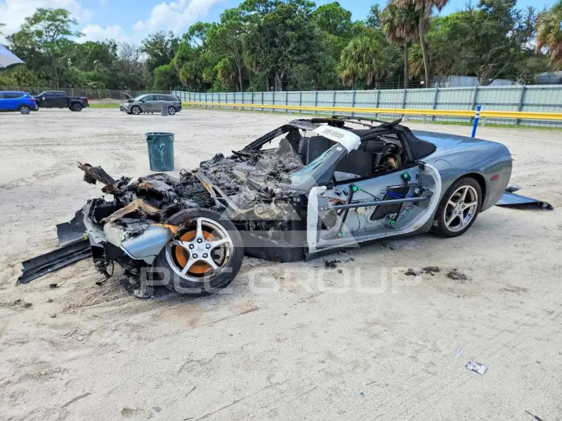 2004 Chevrolet Corvette фото