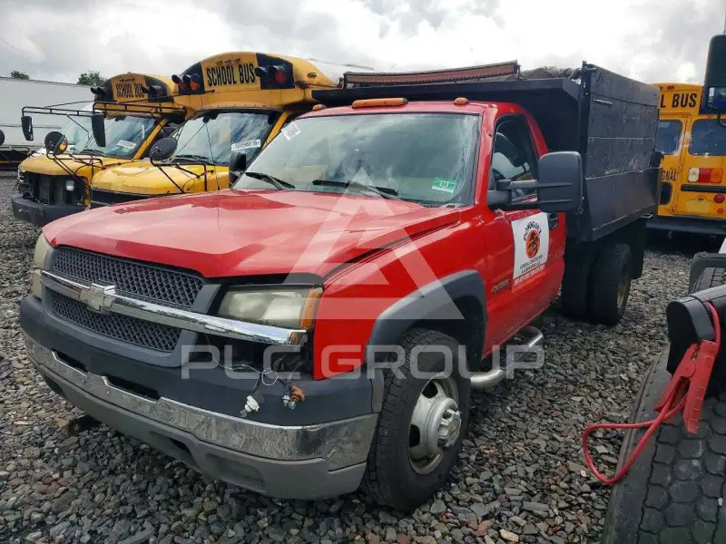 2004 Chevrolet Silverado photo
