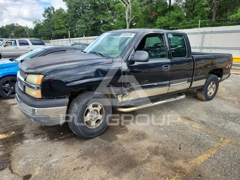 2004 Chevrolet Silverado photo