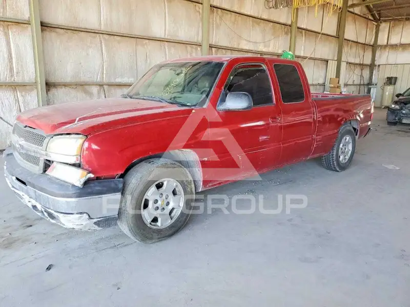 2004 Chevrolet Silverado photo