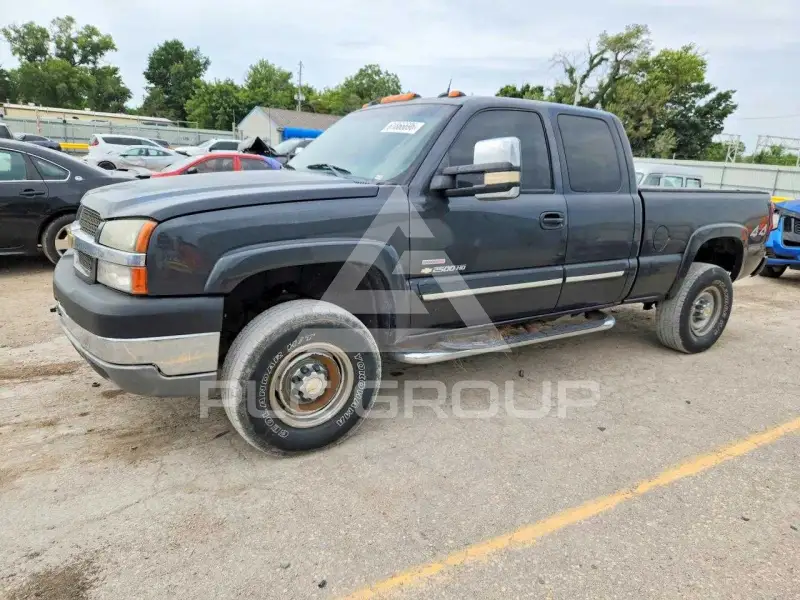 2004 Chevrolet Silverado фото