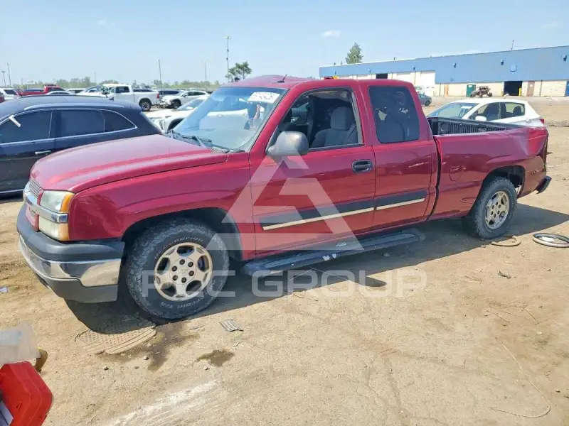 2004 Chevrolet Silverado photo