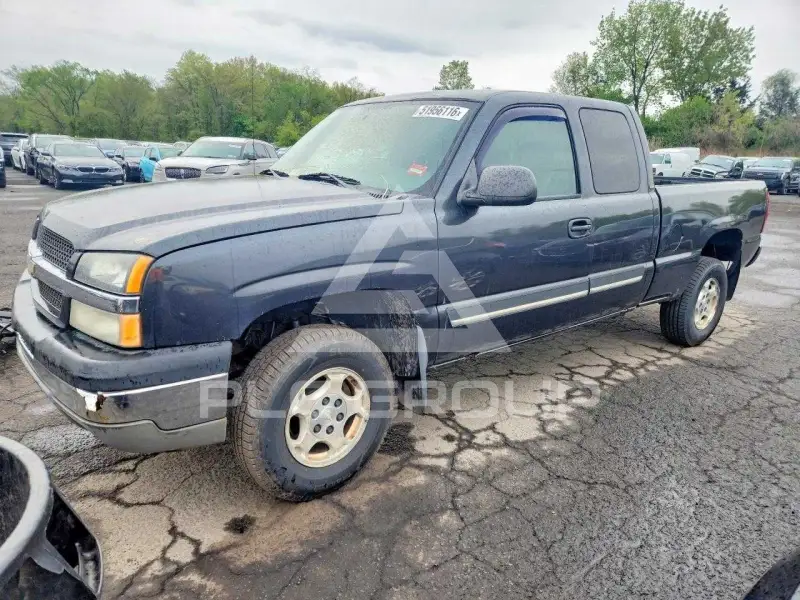 2004 Chevrolet Silverado photo