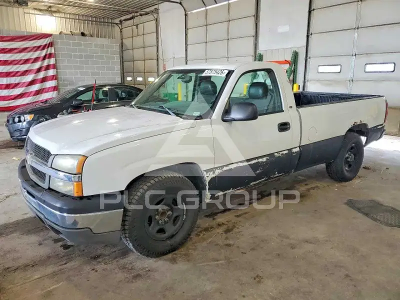2004 Chevrolet Silverado photo