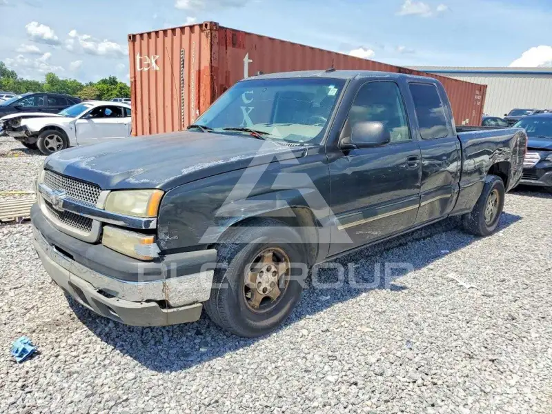2004 Chevrolet Silverado photo