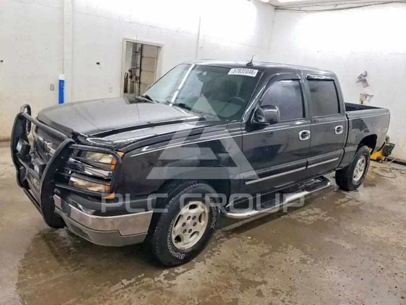 2004 Chevrolet Silverado photo