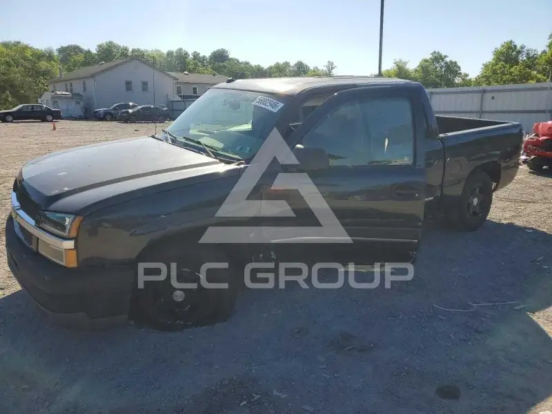 2004 Chevrolet Silverado photo