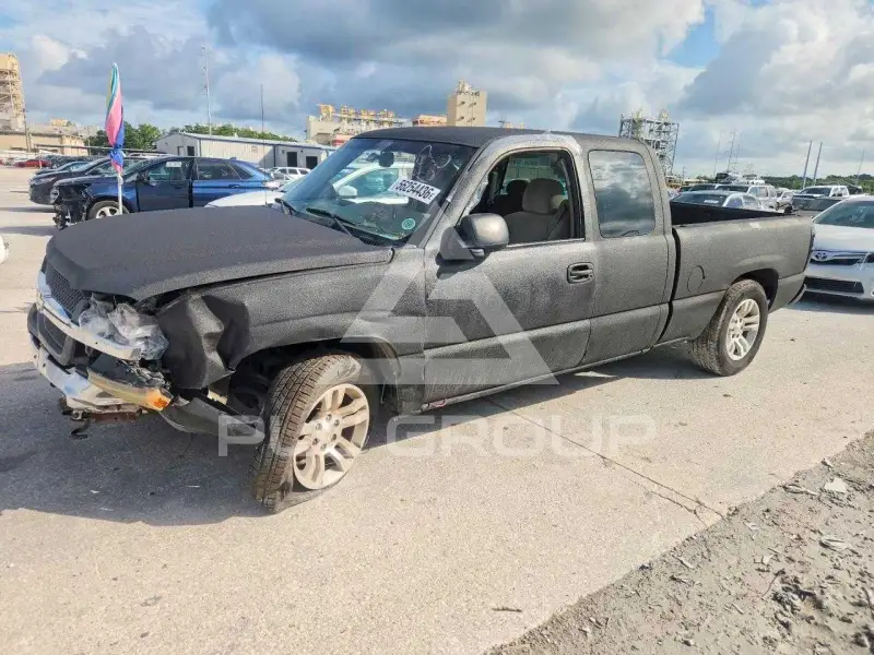 2004 Chevrolet Silverado фото