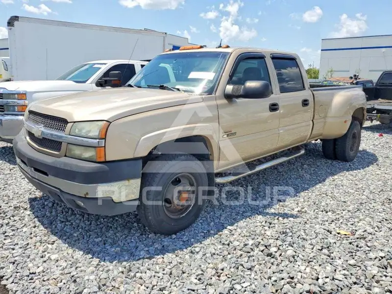 2004 Chevrolet Silverado photo