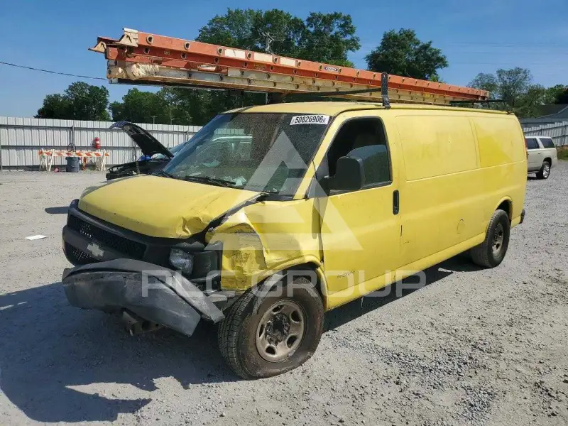 2004 Chevrolet Express photo