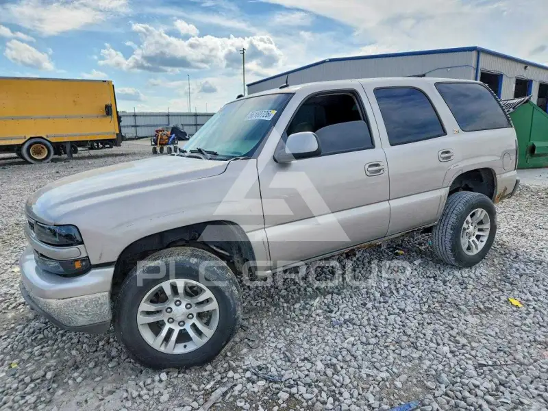 2004 Chevrolet Tahoe photo