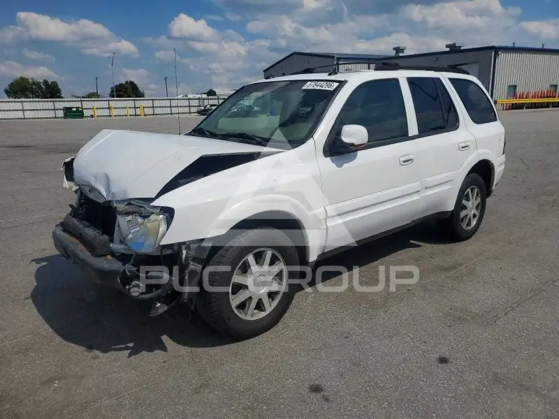 2004 Buick Rainier photo