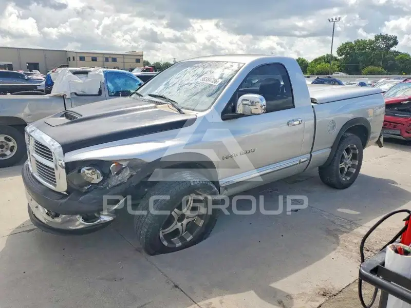 2004 Dodge RAM photo